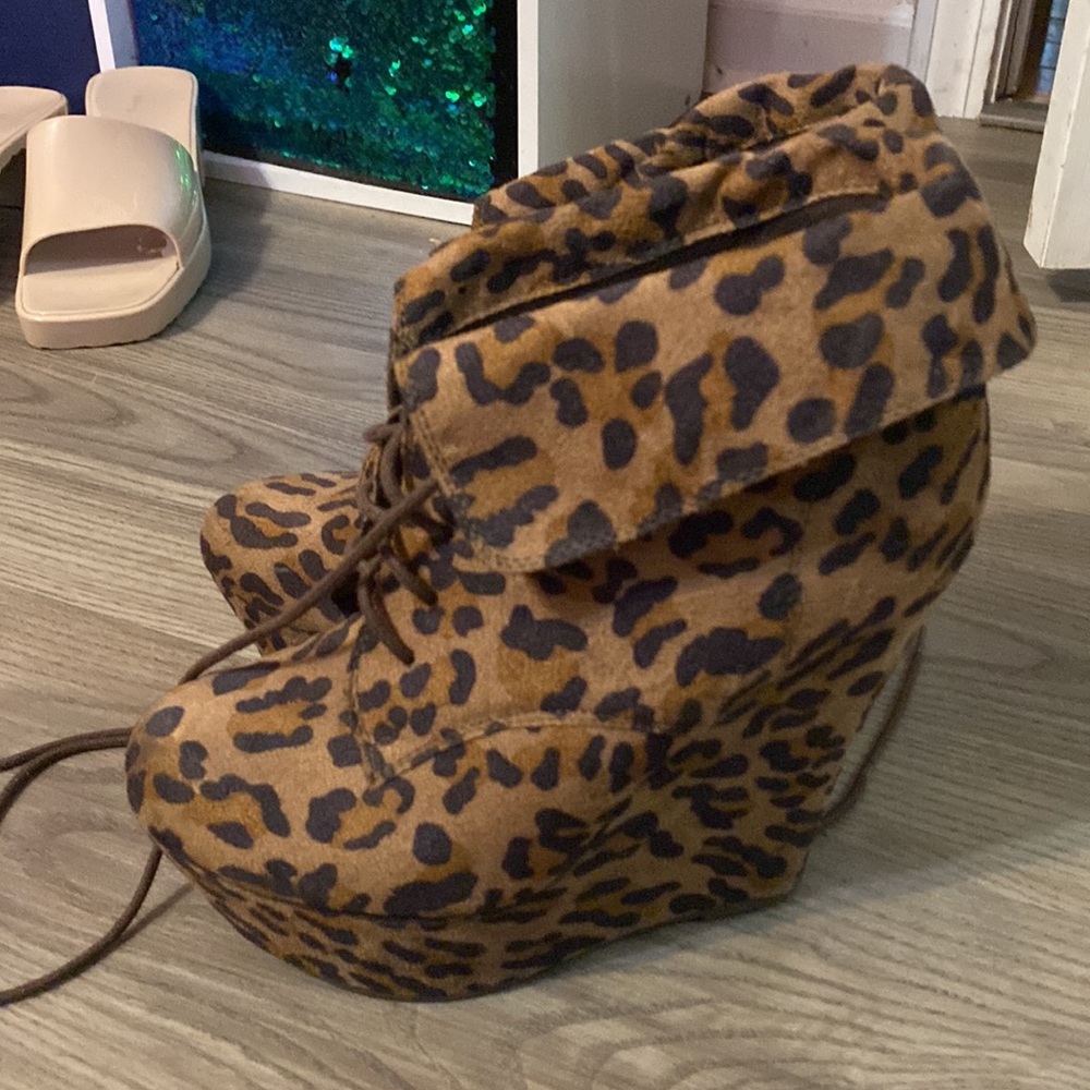 Leopard Booties - Picture 2 of 4